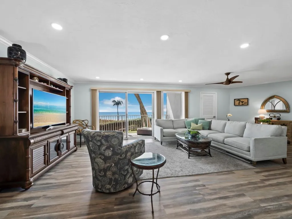 2295 Gulf Of Mexico Drive Longboat Key FL 34228