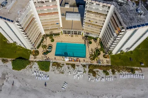 2295 Gulf Of Mexico Drive Longboat Key FL 34228