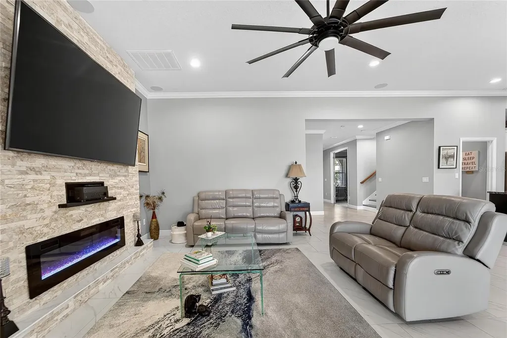 11525 Lake Lucaya Drive Riverview FL 33579