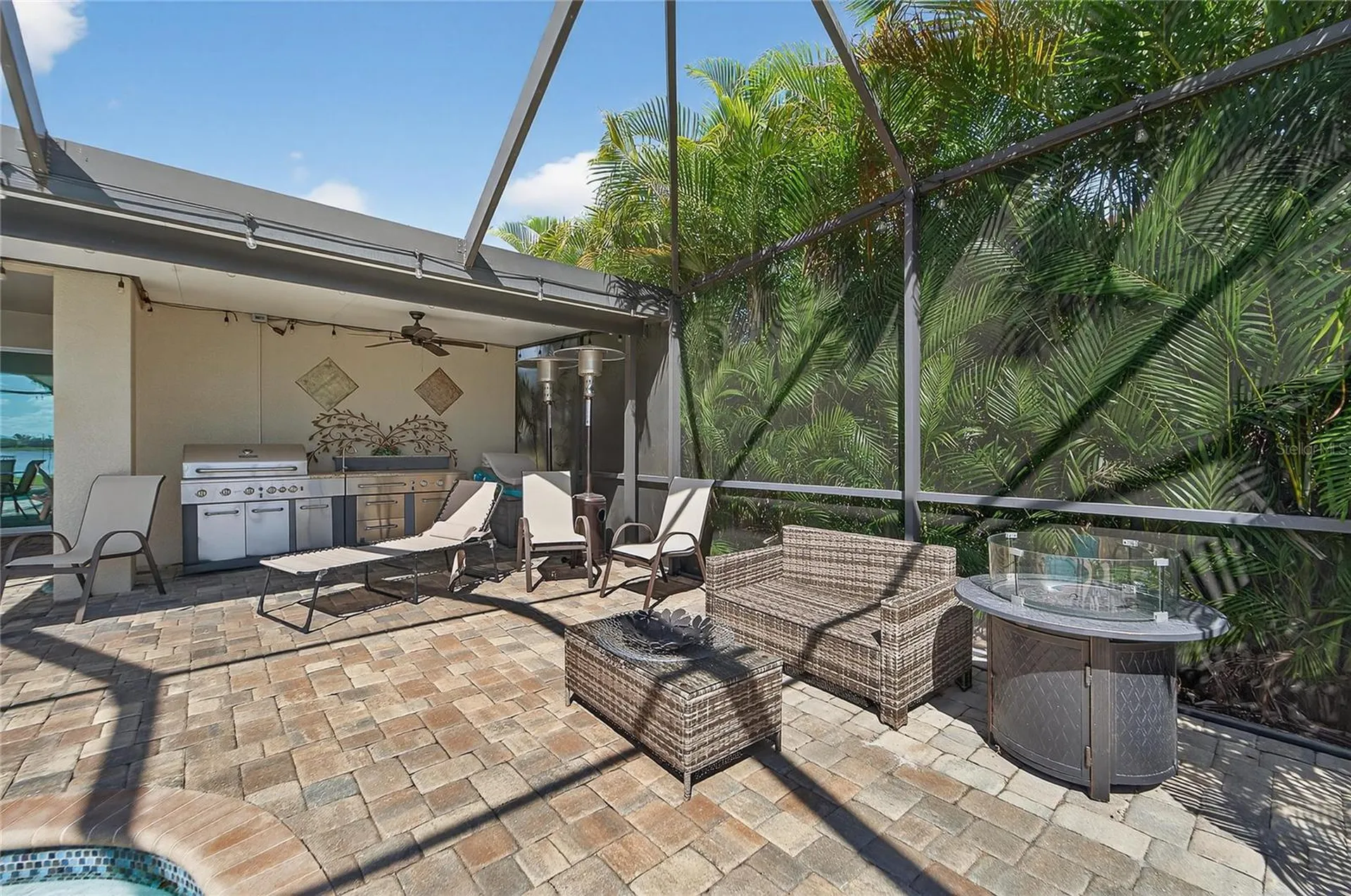 11525 Lake Lucaya Drive Riverview FL 33579