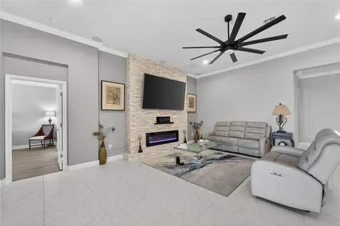 11525 Lake Lucaya Drive Riverview FL 33579