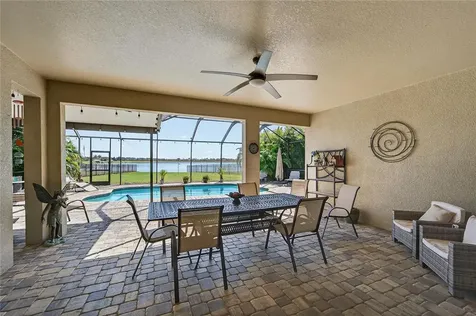11525 Lake Lucaya Drive Riverview FL 33579