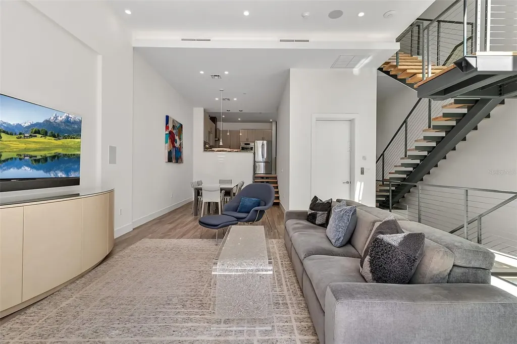 1542 4th Street Sarasota FL 34236