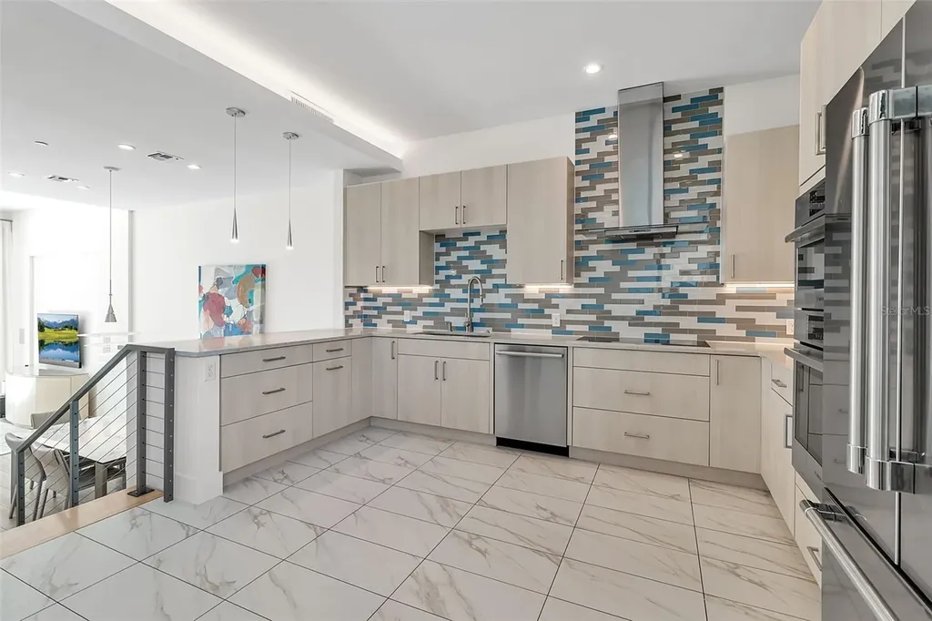 1542 4th Street Sarasota FL 34236