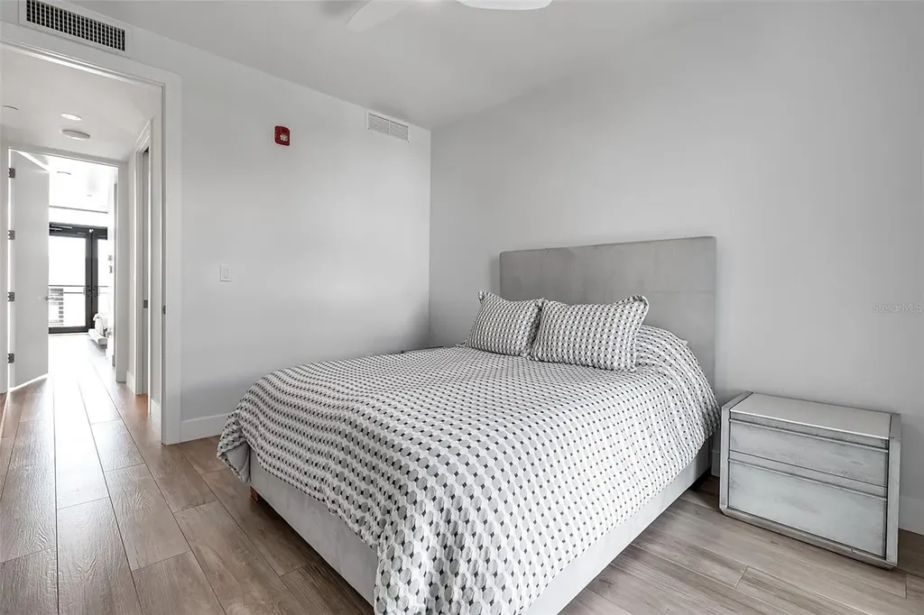 1542 4th Street Sarasota FL 34236