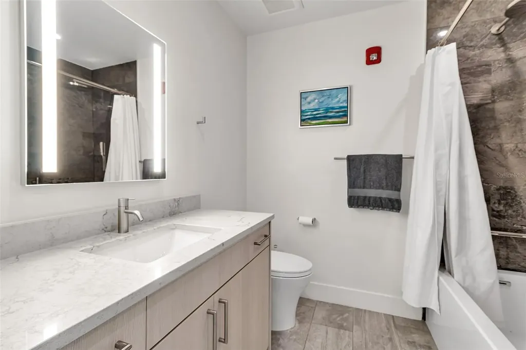 1542 4th Street Sarasota FL 34236