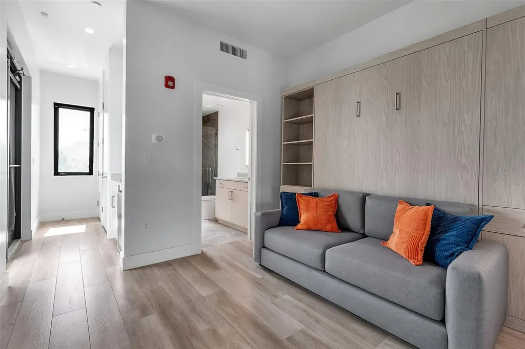 1542 4th Street Sarasota FL 34236