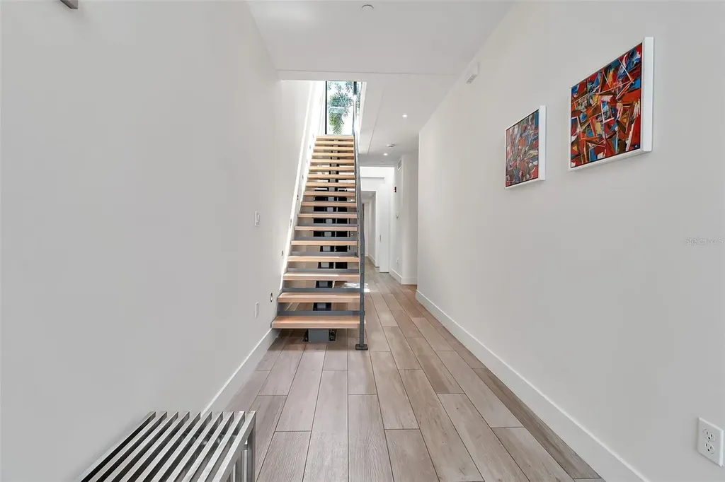 1542 4th Street Sarasota FL 34236