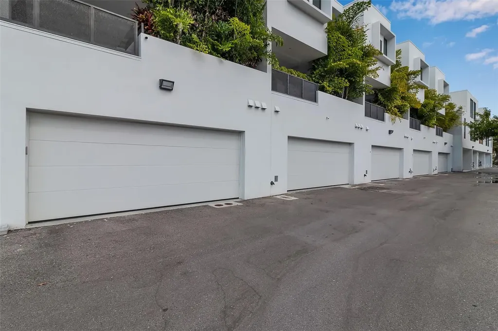 1542 4th Street Sarasota FL 34236