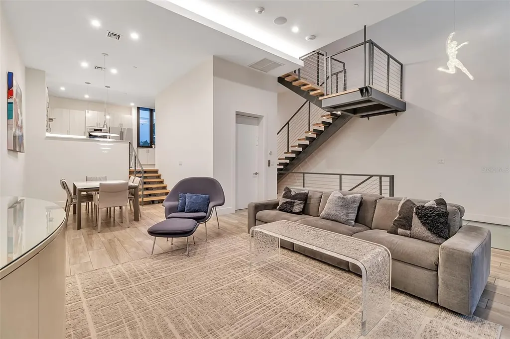 1542 4th Street Sarasota FL 34236