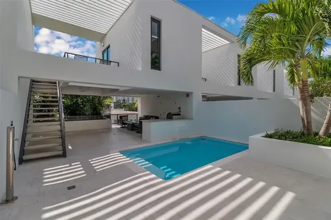 1542 4th Street Sarasota FL 34236