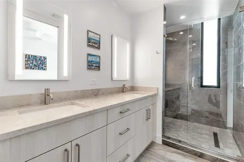 1542 4th Street Sarasota FL 34236