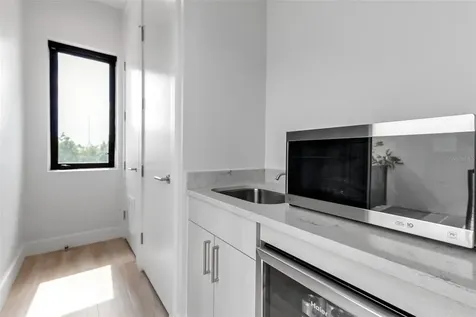 1542 4th Street Sarasota FL 34236
