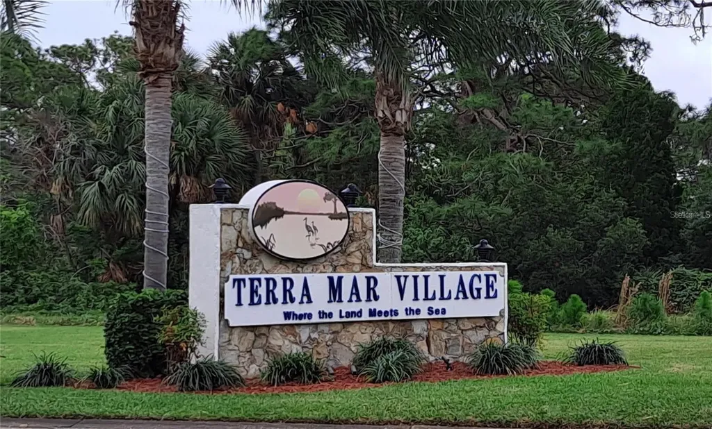 135 Oak Street Edgewater FL 32141