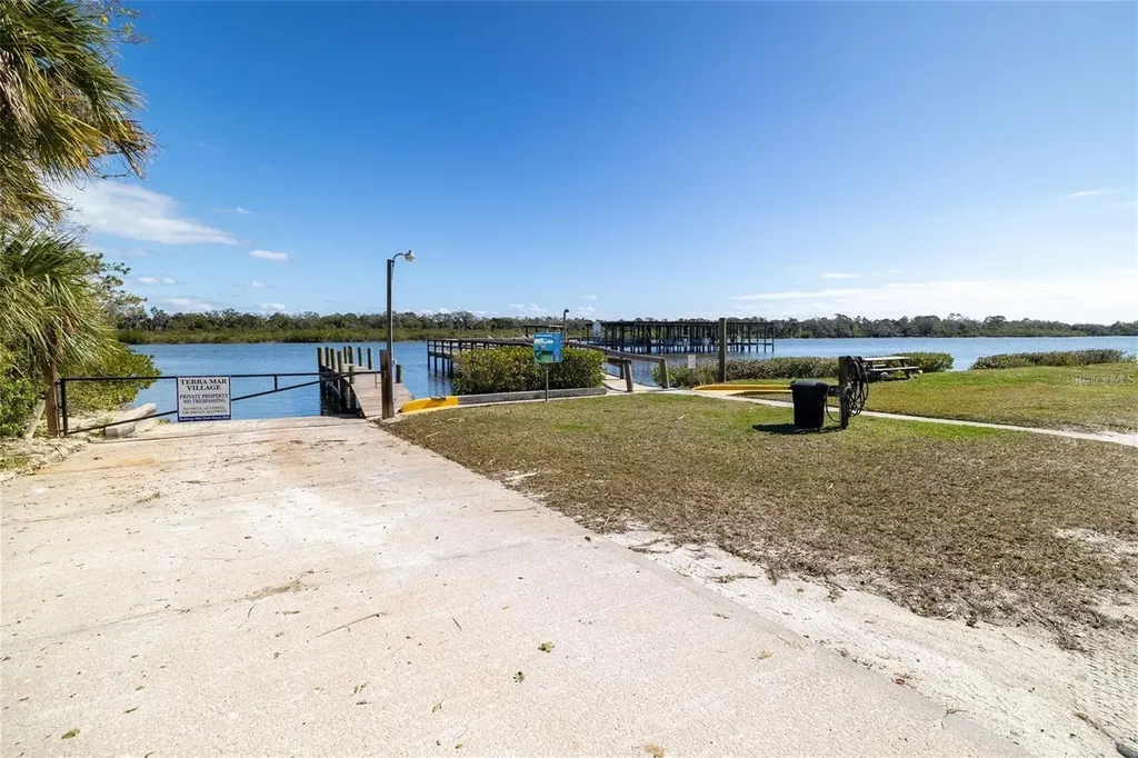 135 Oak Street Edgewater FL 32141