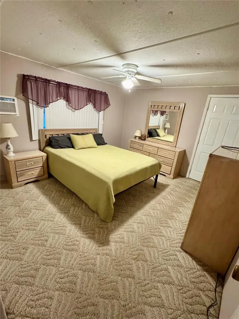 135 Oak Street Edgewater FL 32141