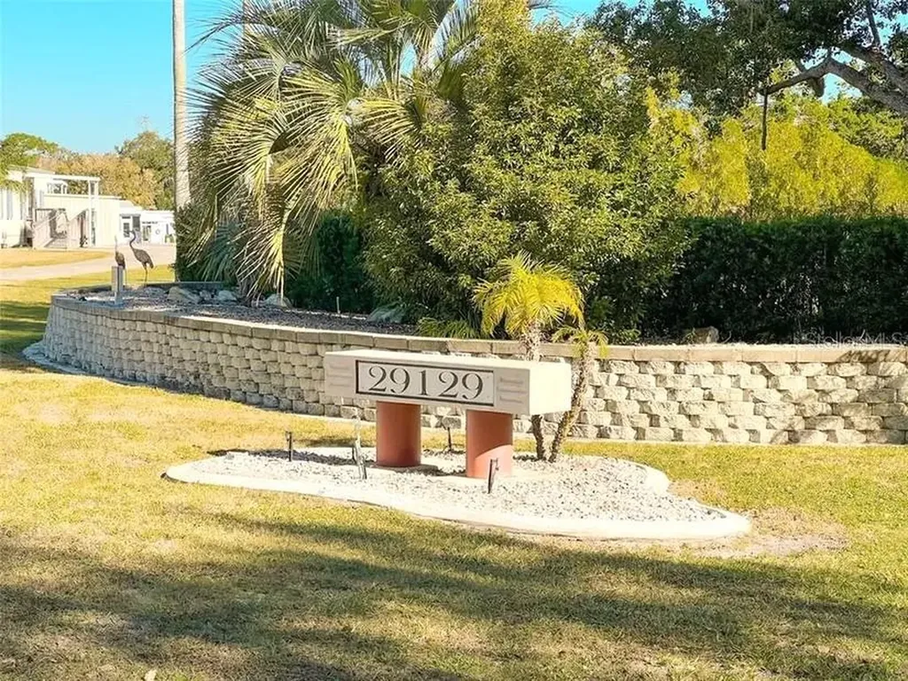 29129 Johnston Road Dade City FL 33523