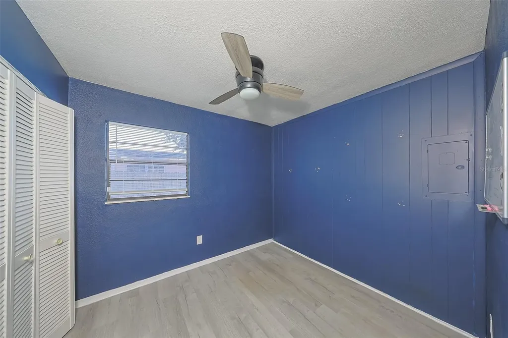 1507 76th Avenue N St Petersburg FL 33702