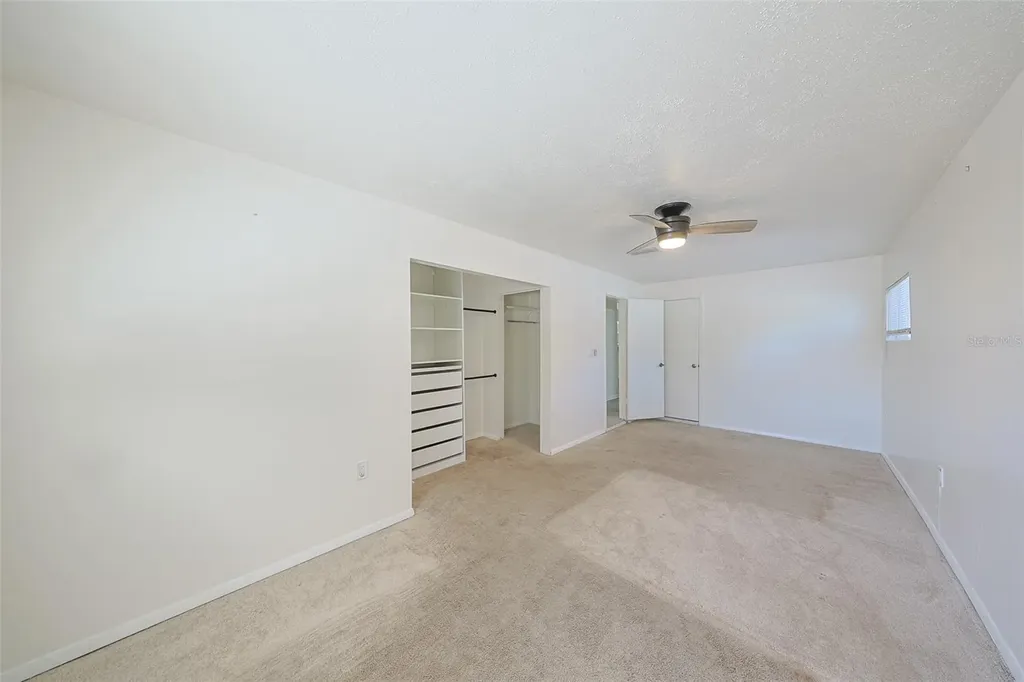 1507 76th Avenue N St Petersburg FL 33702