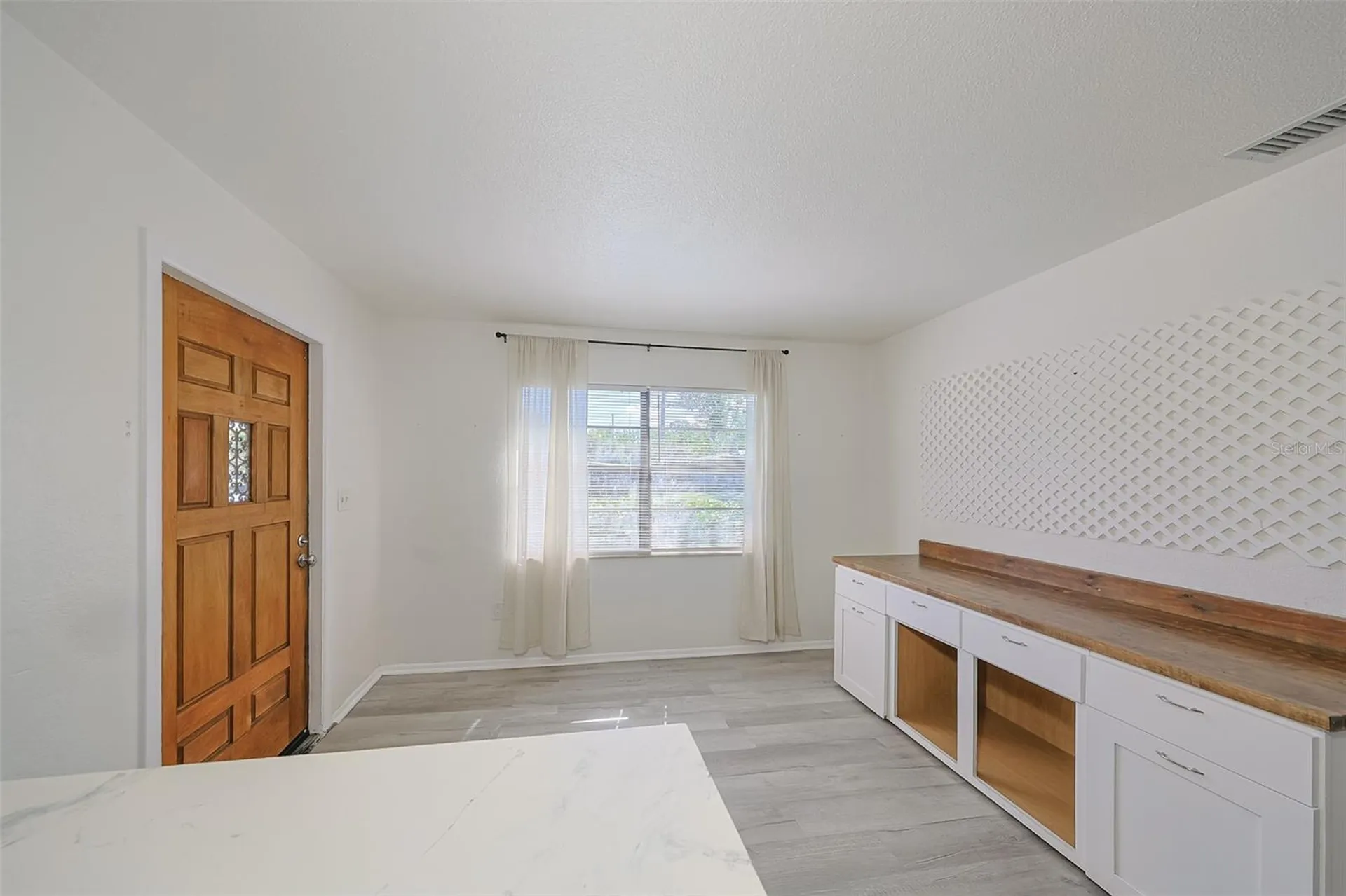 1507 76th Avenue N St Petersburg FL 33702