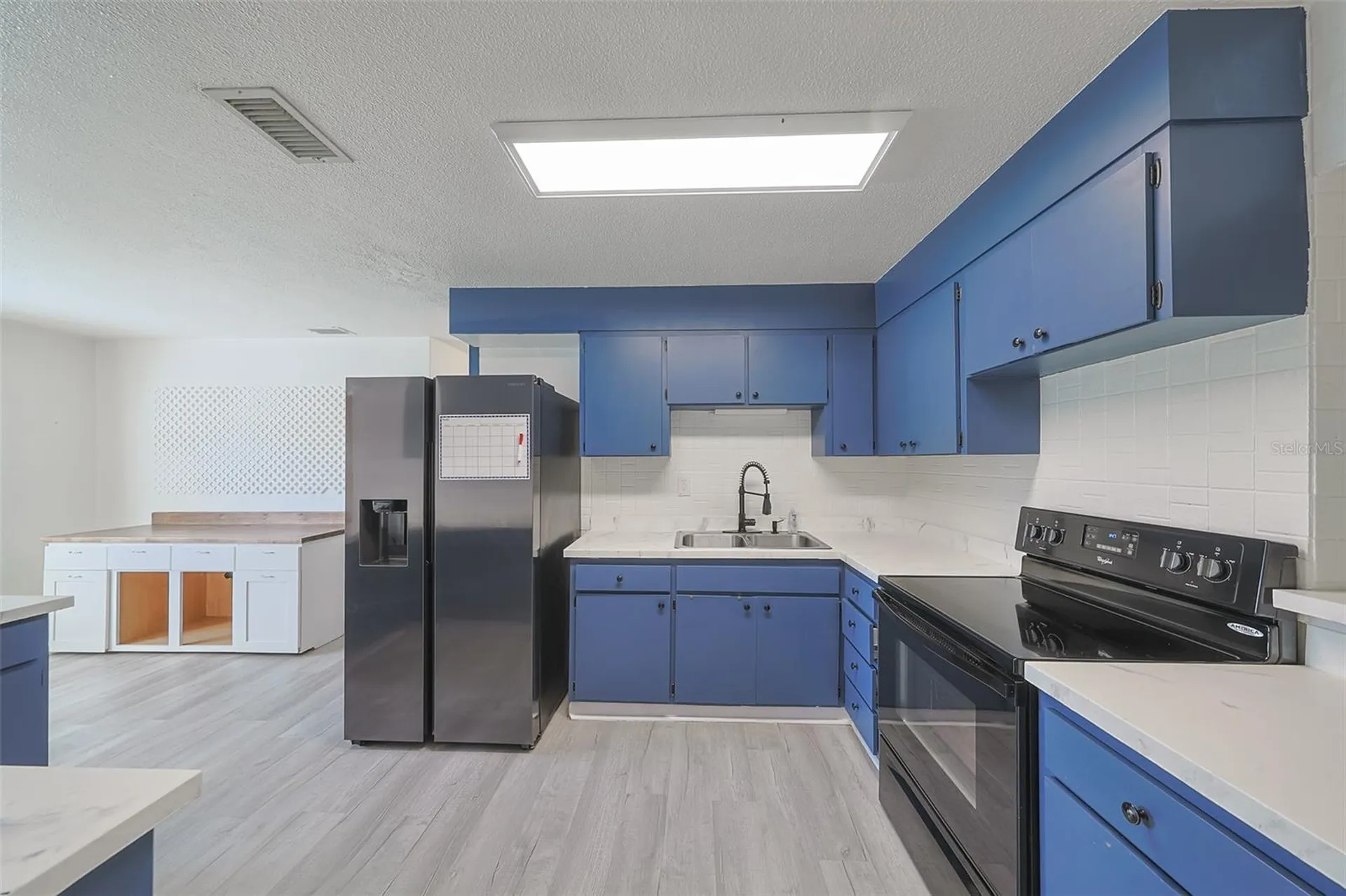 1507 76th Avenue N St Petersburg FL 33702