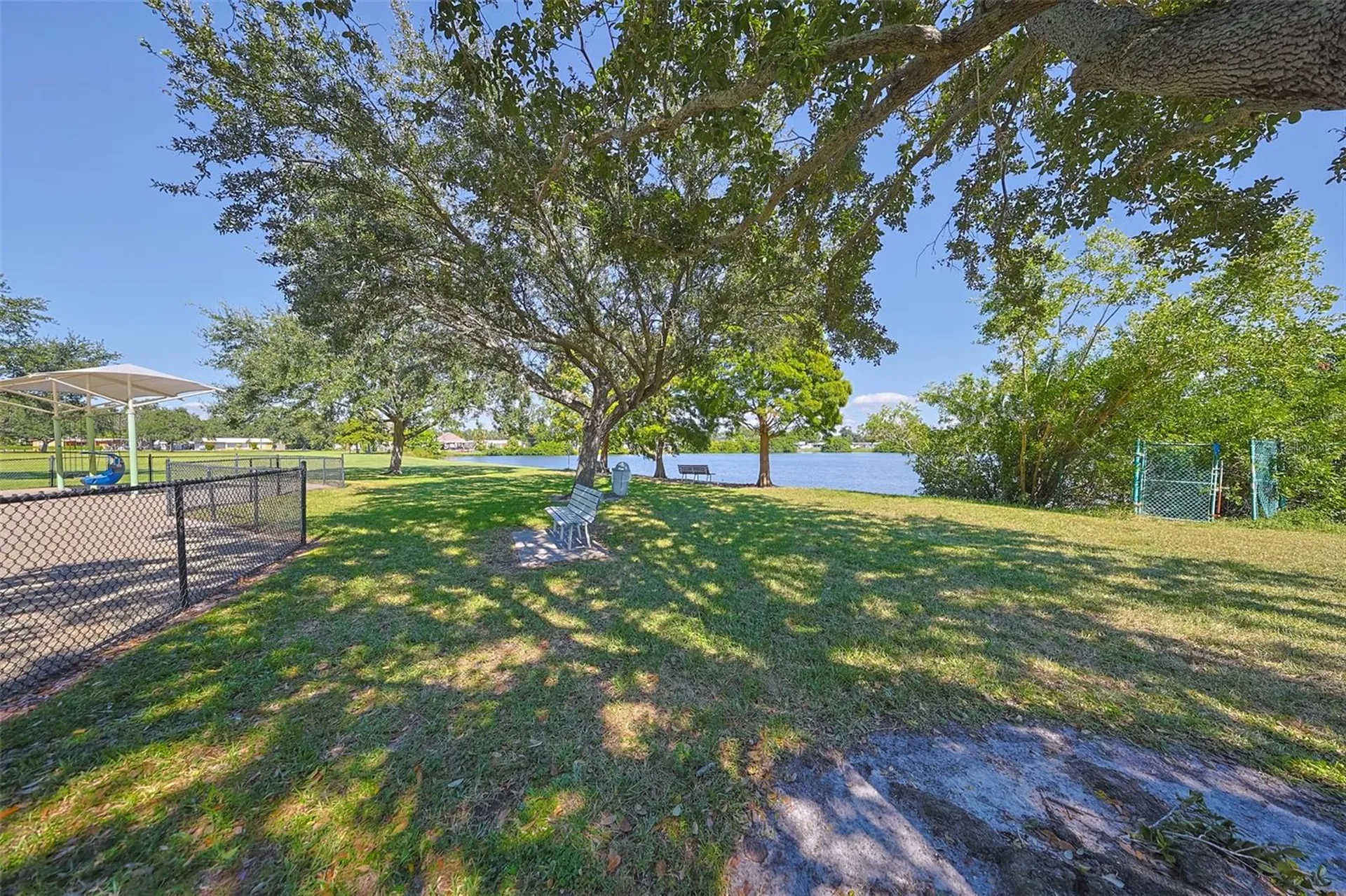 1507 76th Avenue N St Petersburg FL 33702