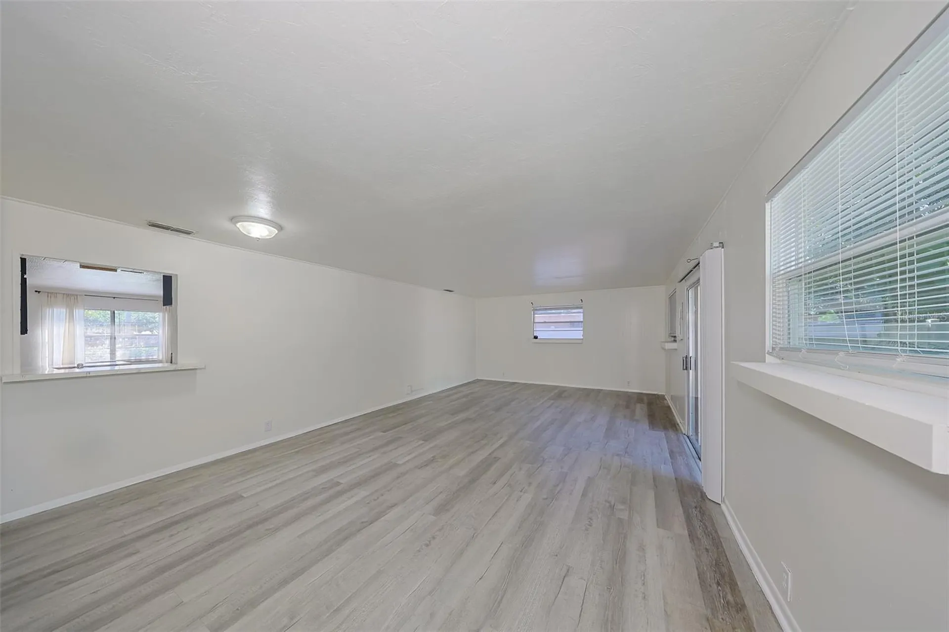 1507 76th Avenue N St Petersburg FL 33702