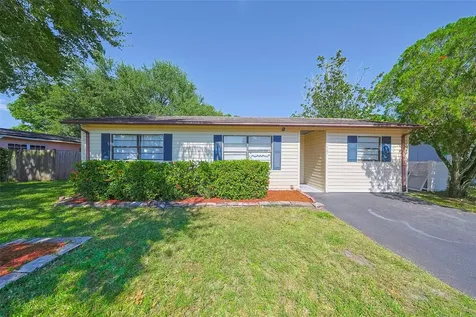 1507 76th Avenue N St Petersburg FL 33702