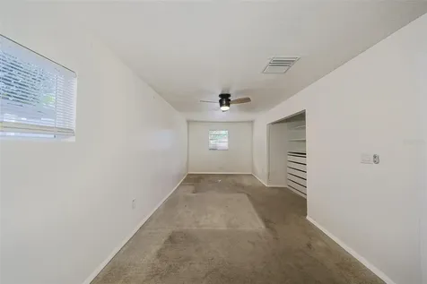 1507 76th Avenue N St Petersburg FL 33702