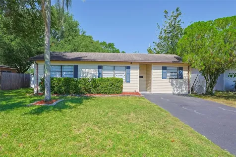 1507 76th Avenue N St Petersburg FL 33702