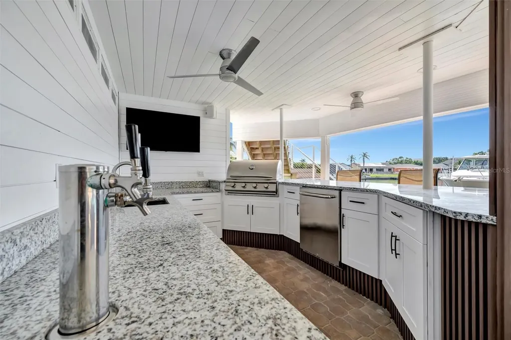 5918 Skimmer Point Boulevard S Gulfport FL 33707
