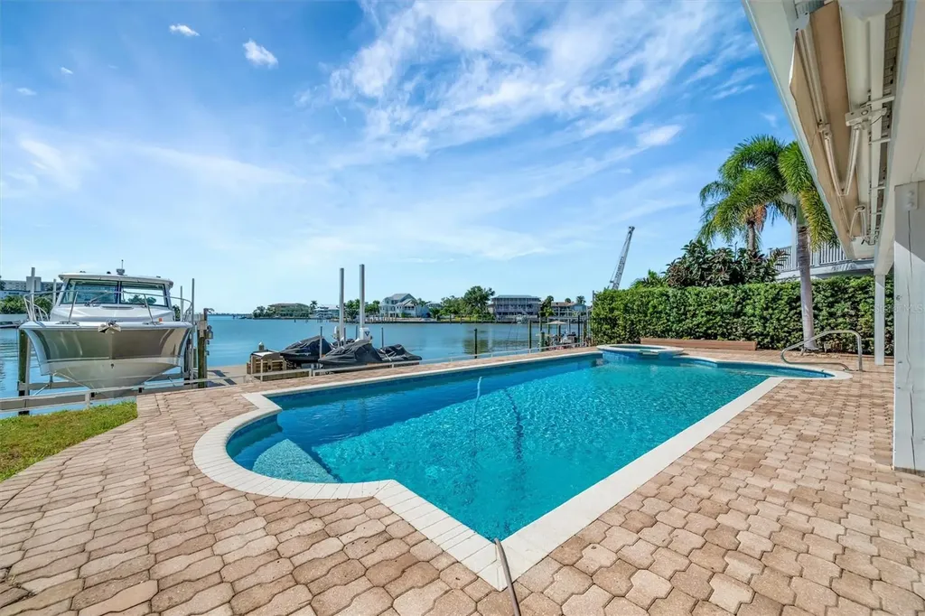 5918 Skimmer Point Boulevard S Gulfport FL 33707