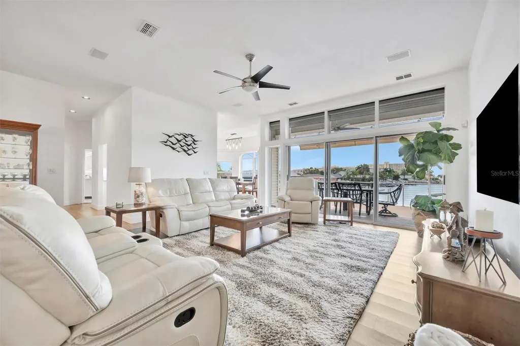 5918 Skimmer Point Boulevard S Gulfport FL 33707