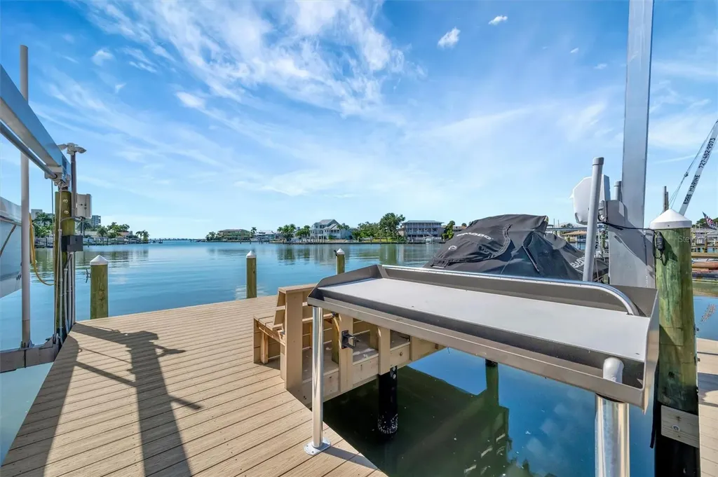 5918 Skimmer Point Boulevard S Gulfport FL 33707