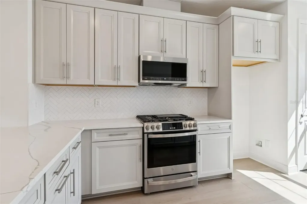 8011 Seaflower Parkway Bradenton FL 34210