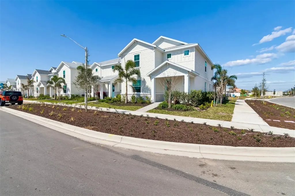 8011 Seaflower Parkway Bradenton FL 34210