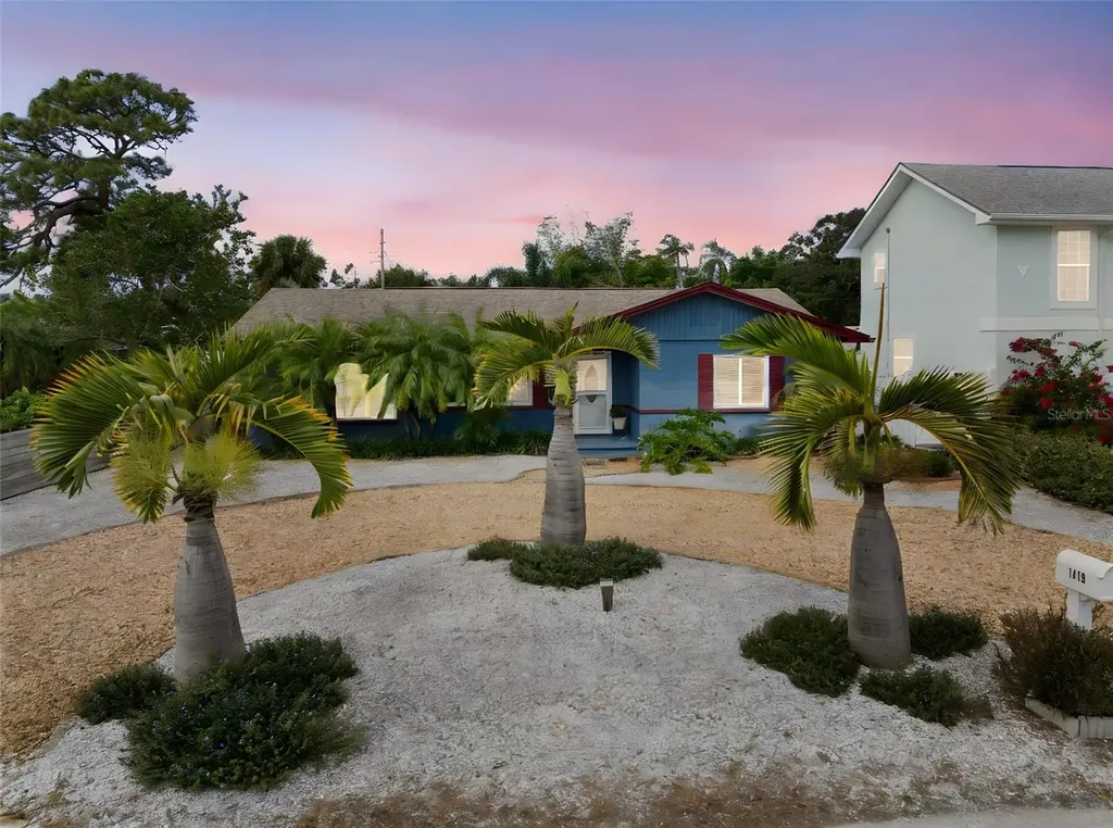 1419 Gray Street S Gulfport FL 33707