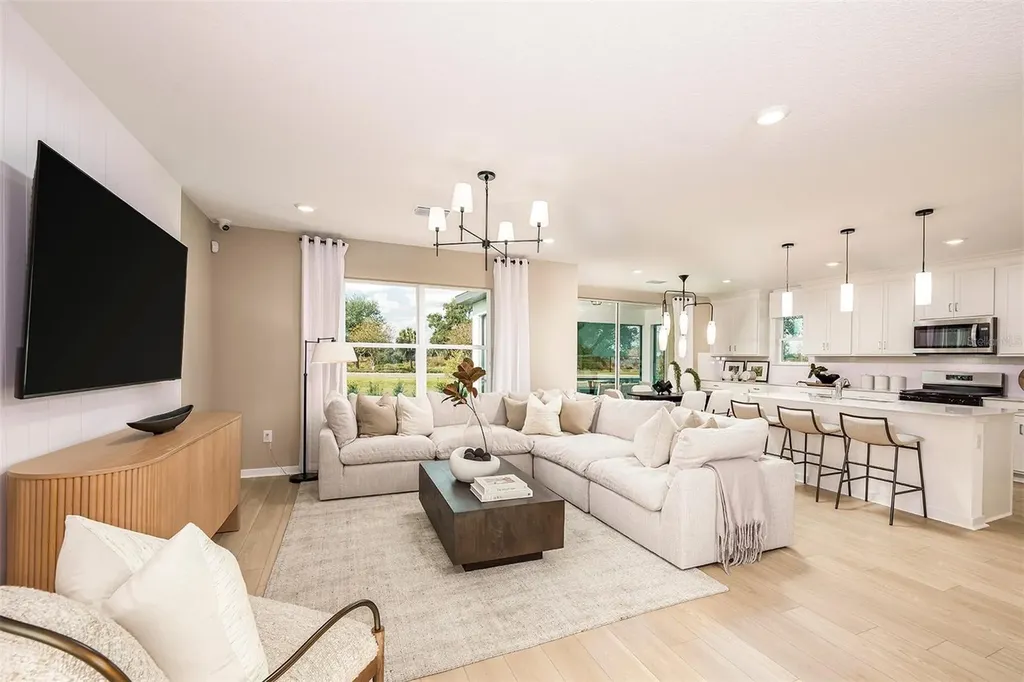 6263 Broad Field Avenue Apollo Beach FL 33572