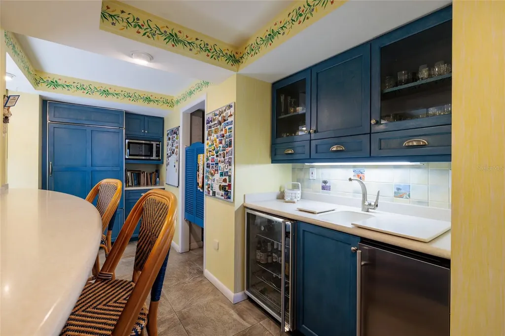2795 Kipps Colony Drive S St Petersburg FL 33707