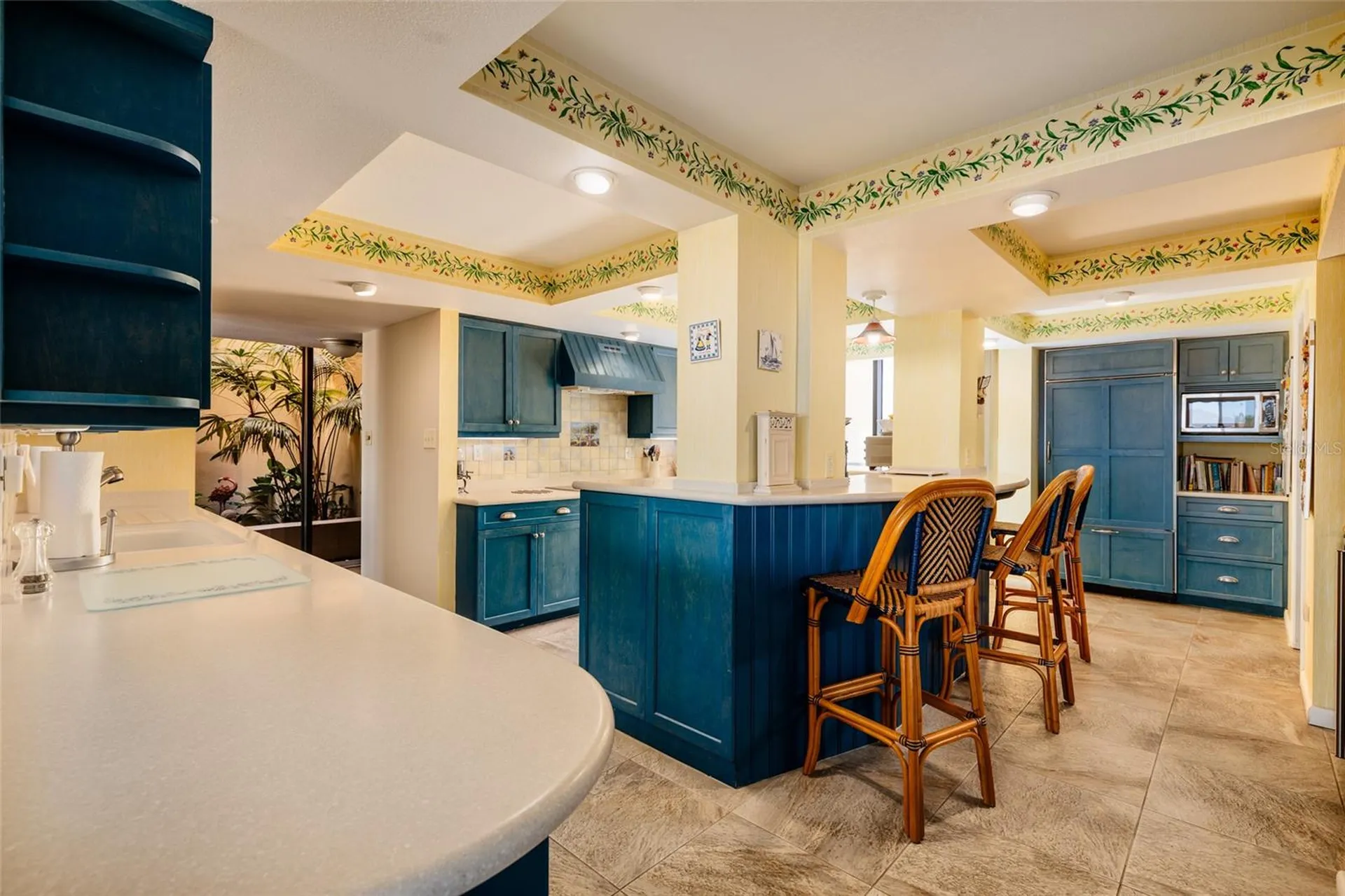 2795 Kipps Colony Drive S St Petersburg FL 33707