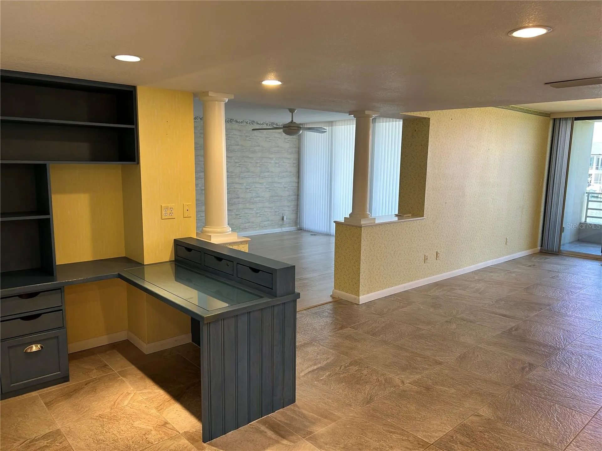 2795 Kipps Colony Drive S St Petersburg FL 33707