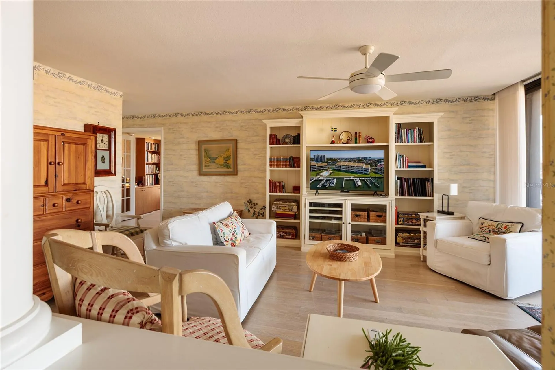 2795 Kipps Colony Drive S St Petersburg FL 33707