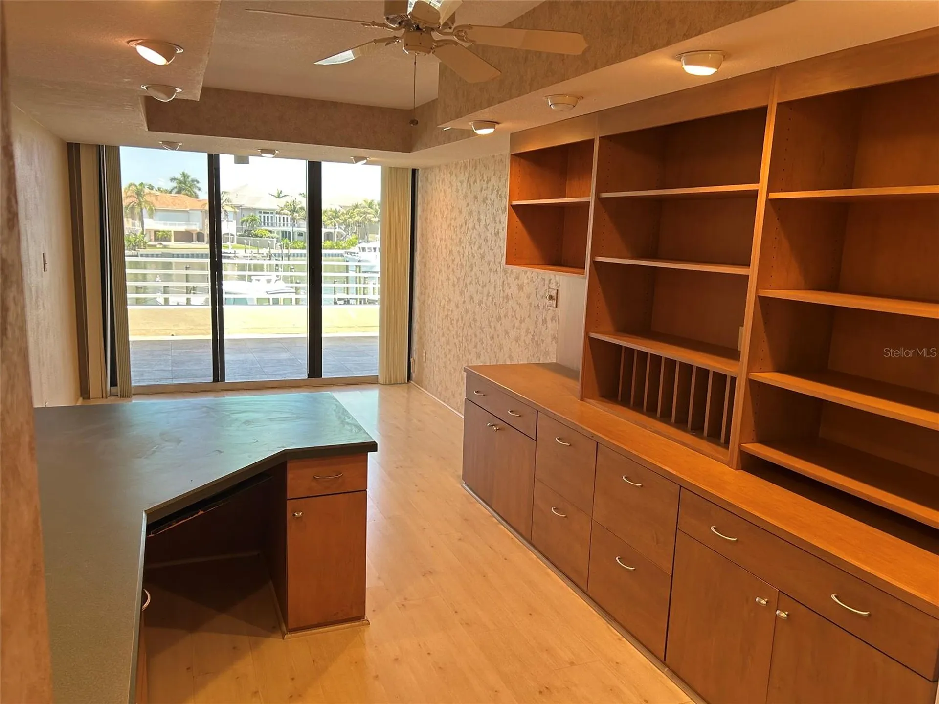 2795 Kipps Colony Drive S St Petersburg FL 33707