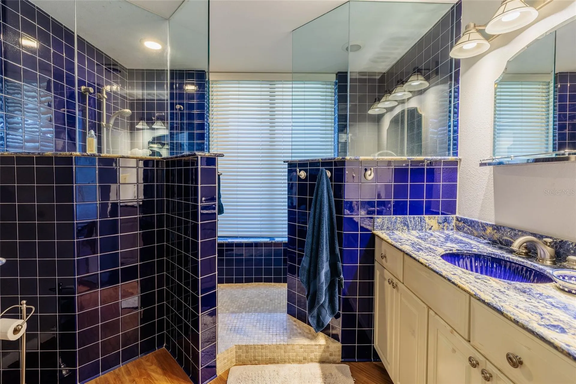 2795 Kipps Colony Drive S St Petersburg FL 33707