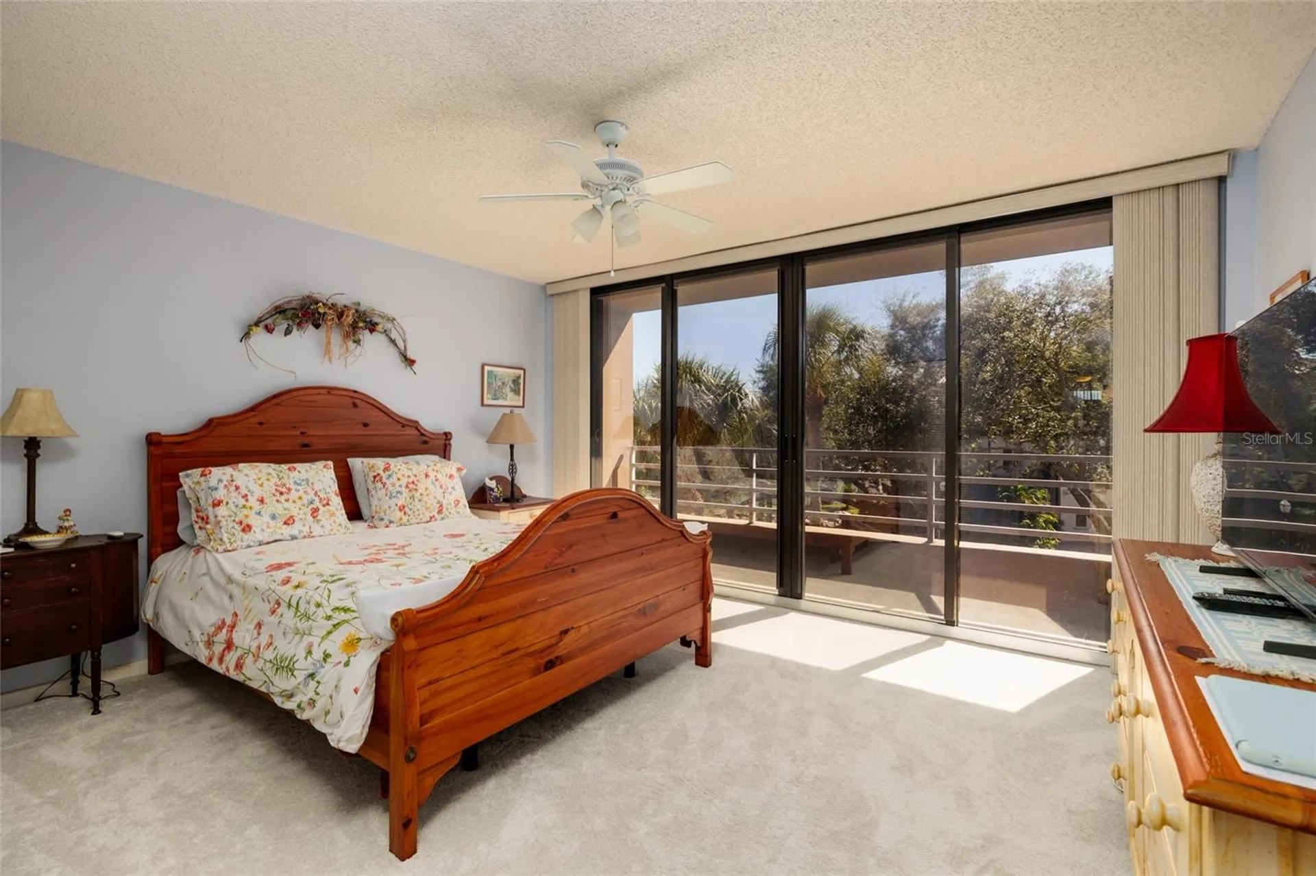 2795 Kipps Colony Drive S St Petersburg FL 33707