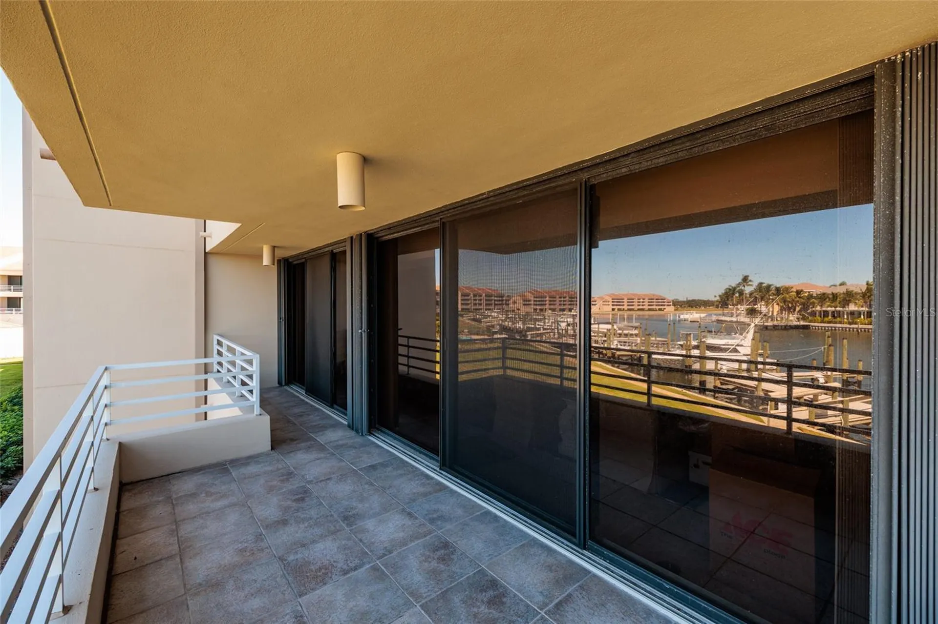 2795 Kipps Colony Drive S St Petersburg FL 33707