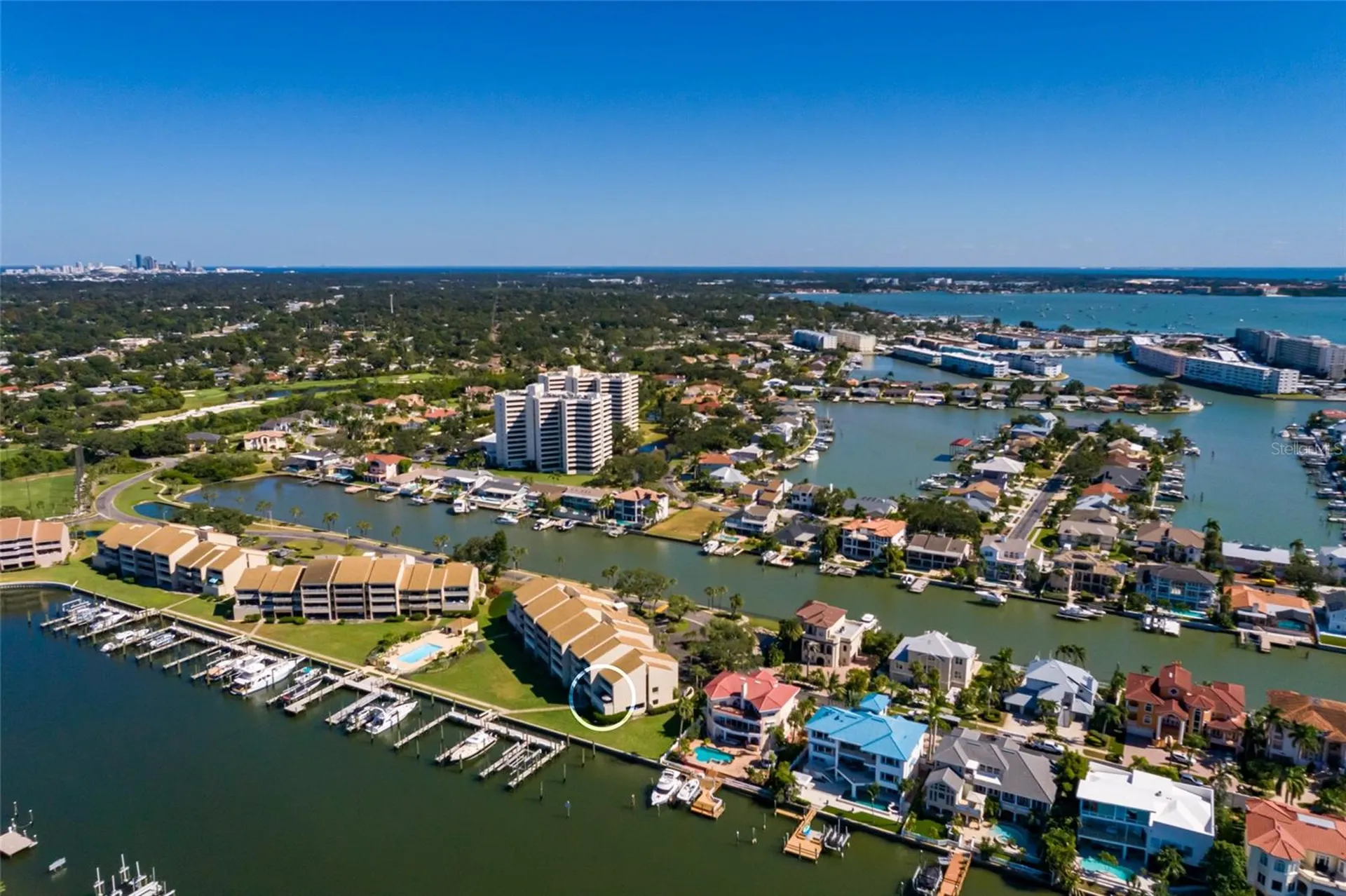 2795 Kipps Colony Drive S St Petersburg FL 33707