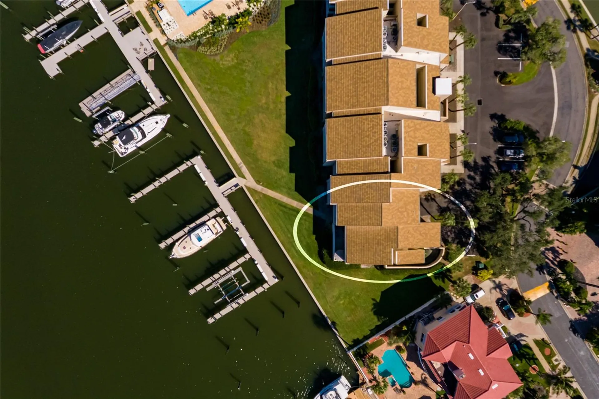 2795 Kipps Colony Drive S St Petersburg FL 33707