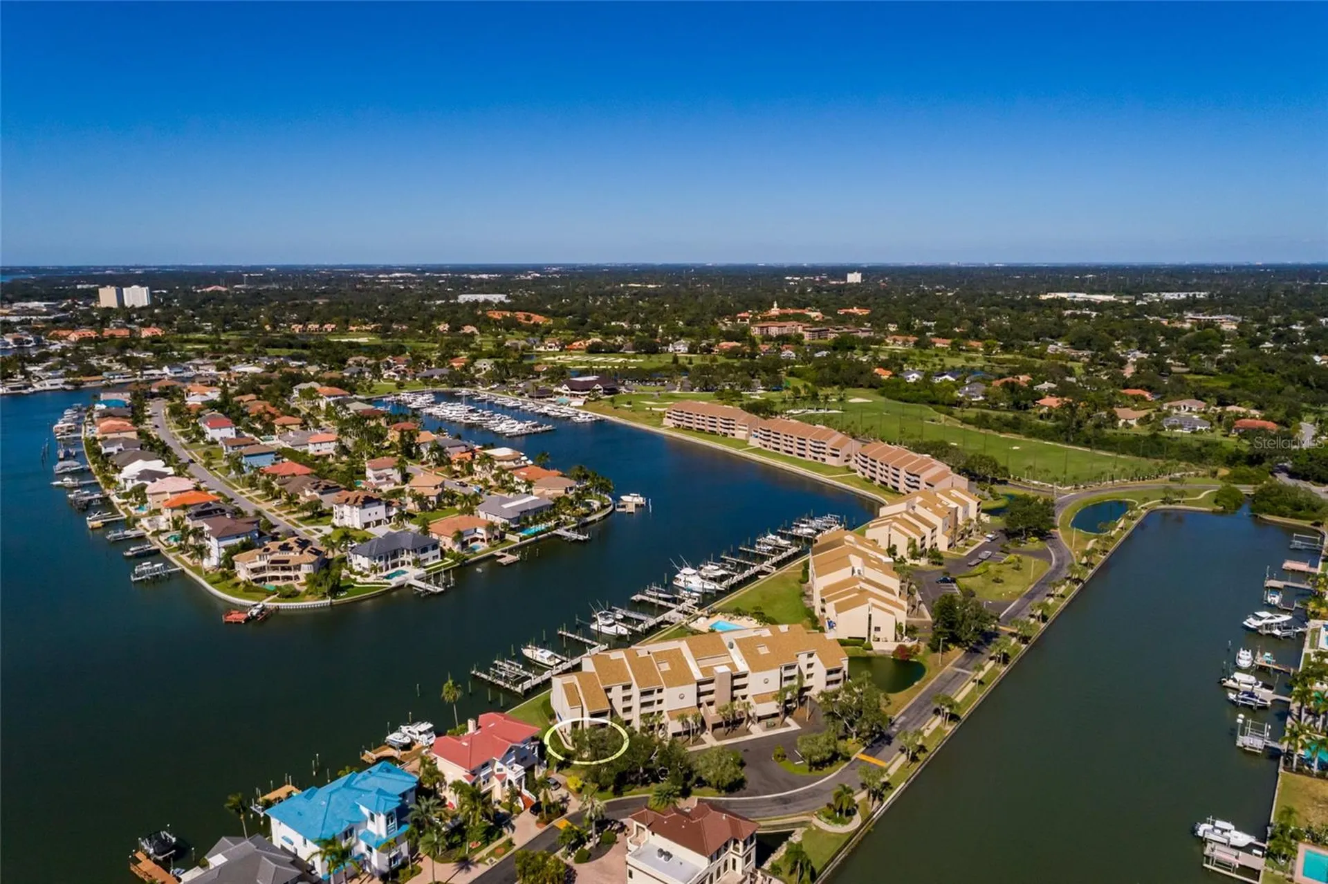2795 Kipps Colony Drive S St Petersburg FL 33707