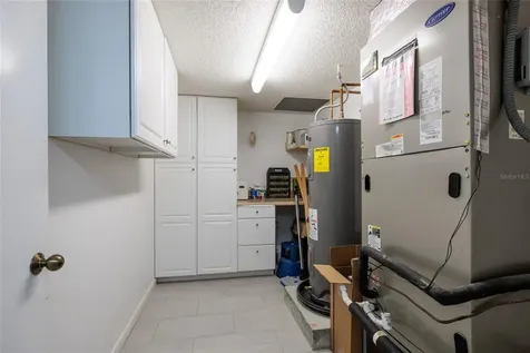 2795 Kipps Colony Drive S St Petersburg FL 33707